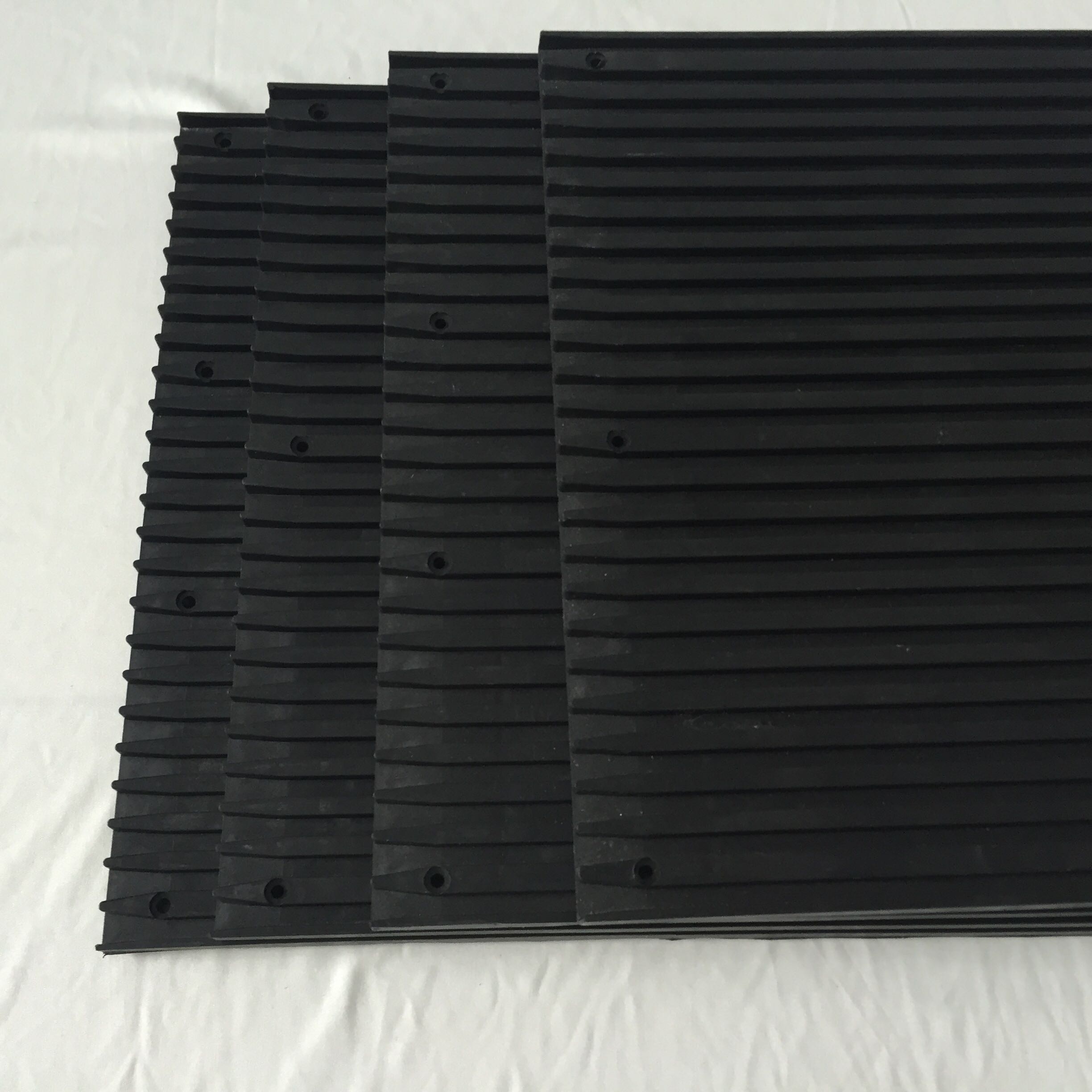 Manufacturer direct sales antistatic weekly transfer car sideboard plastic pcb trough plate smt stainless steel weekly transfer car card slot accessories bag