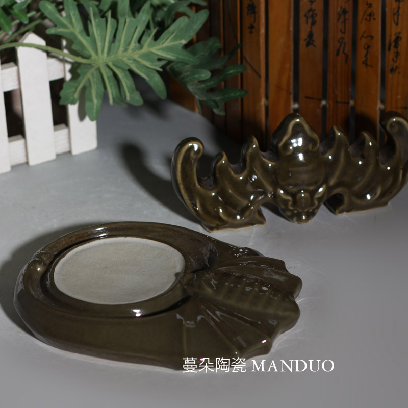 Antique porcelain inkstone bijia single glaze porcelain pen rack bat inkstone archaize Wen Fang appliance