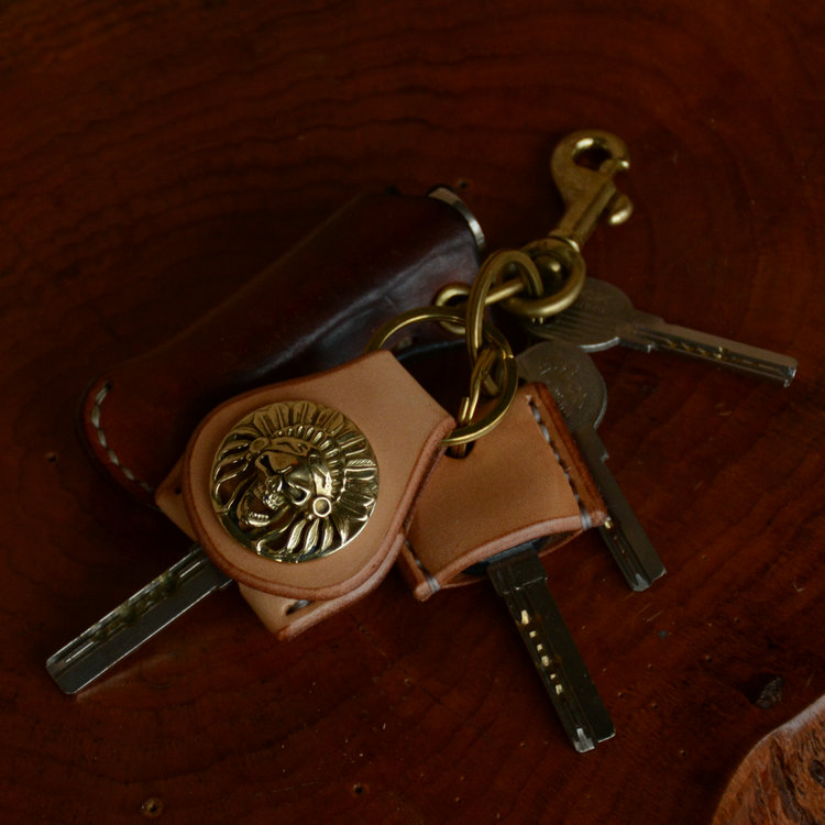 Leather workshop original handmade leather goods imported Italian vegetable tanned leather first layer cowhide key handle set brass skull fortune