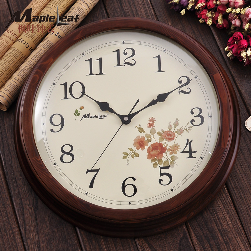 Maple European clock Vintage wall clock Living room modern clock Japanese silent wall clock Creative solid wood electronic clock