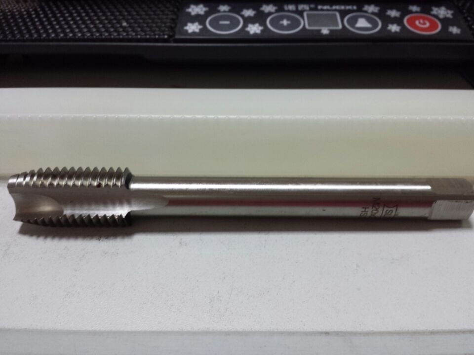 Shanghai Shenley spires lengthened machine with screw tapping M20 * 2 50 HSS Total length 150MM