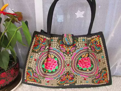 Yunnan ethnic style embroidered retro bag Dali double-sided embroidered shoulder bag original Yang Liping same bag