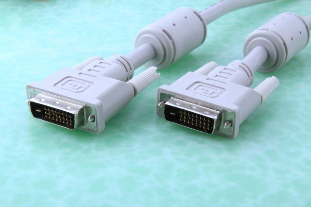 IBM DVI-D 24 1 Dual Channel Signal Line Dual link Oversize Magnetic Ring Display 3 m