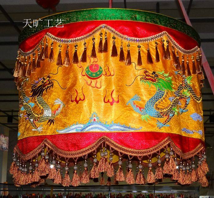 Buddha Buddha embroidery of Buddha Buddha Buddha Buddha embroidery of a metre-treasure-covered umbrella