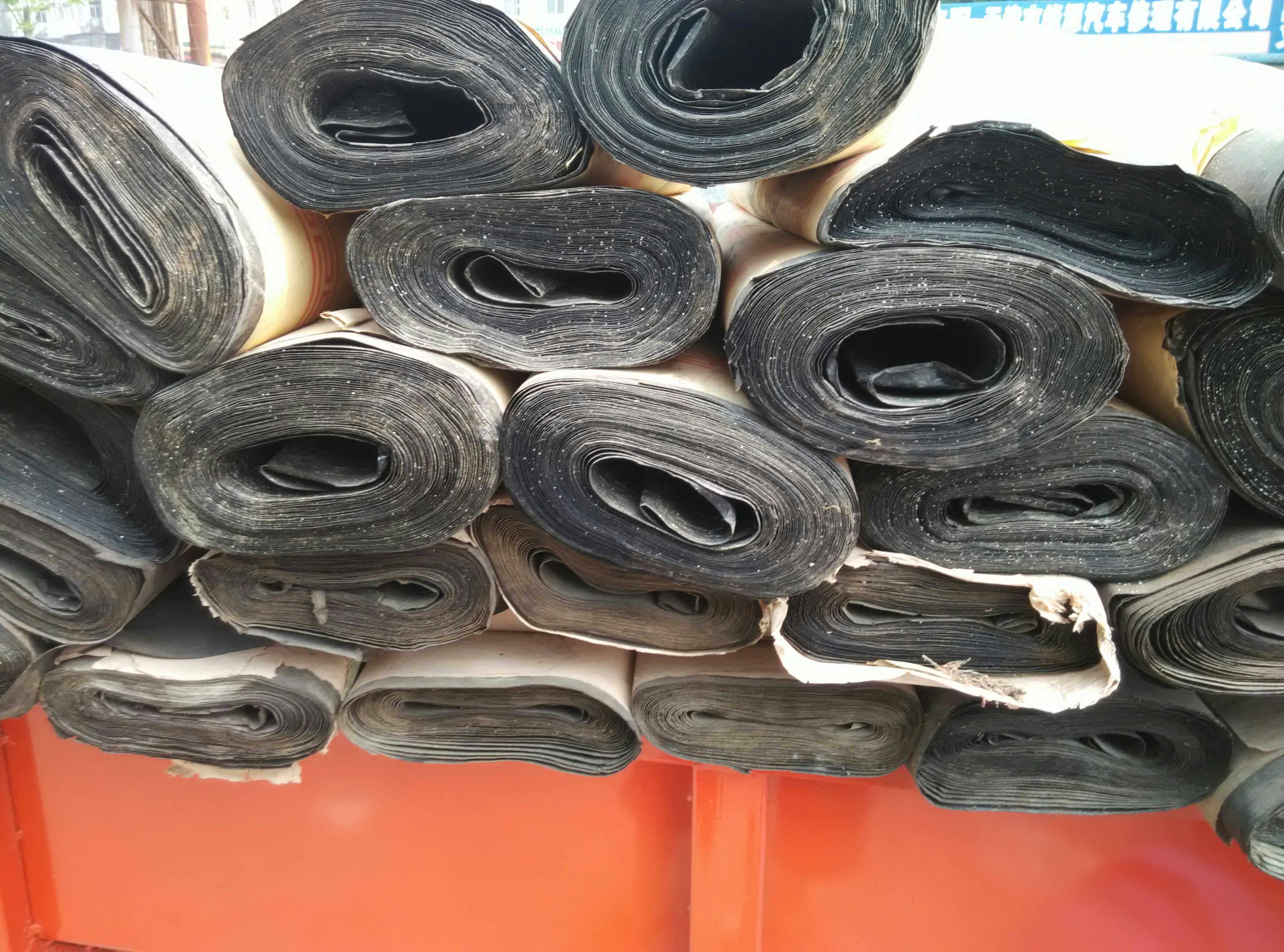 Oil felt bitumen Oil felt One roll of actual rice Number of meters 19 m waterproof with felt bitumen oil felt self-ti not shipped