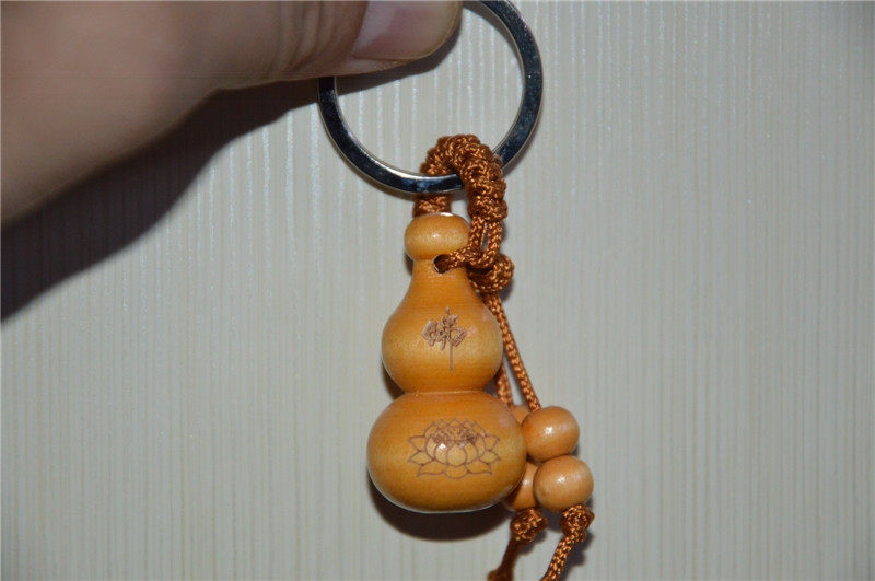 Buddha Character Lotus Six Words True Words Peach Wood Hyacinth Key Buckle Total Length 7 cm