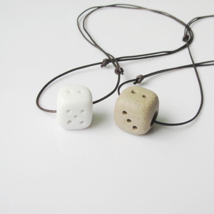 Lingen Dice Anh Red Bean Pendant male and female Personality Diy Ceramic Griddle In the Bone Syth Lovers Necklace