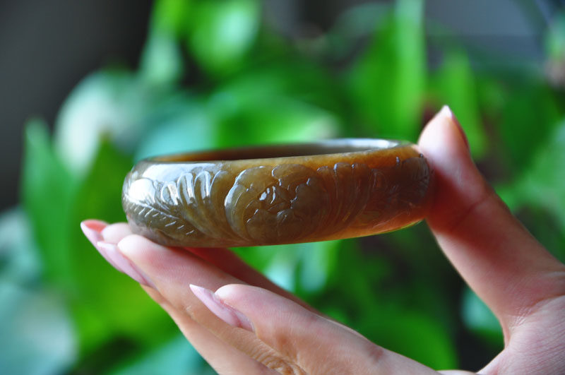 (Spring Deep Desert Rose So) Natural and Tian jade Russia Sugar Old material Finely Carved 