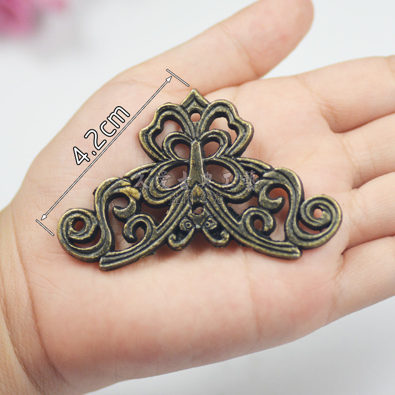 Antique patch corner furniture patch butterfly patch 42MM alloy patch decorative patch butterfly patch