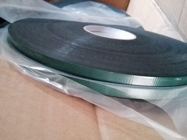 Double-sided adhesive tape 1mm6mm wide window screen adhesive tape shutter adhesive tape stainless steel sheet adhesive tape mute strip