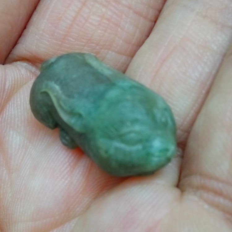 Dushan Jade sky blue rabbit pendant