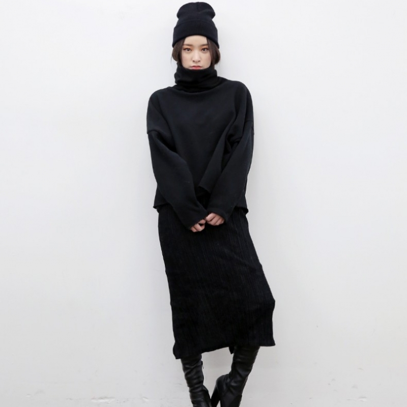 韩国stylenanda官方正品 纯色开衩摆半身褶裙-黑色