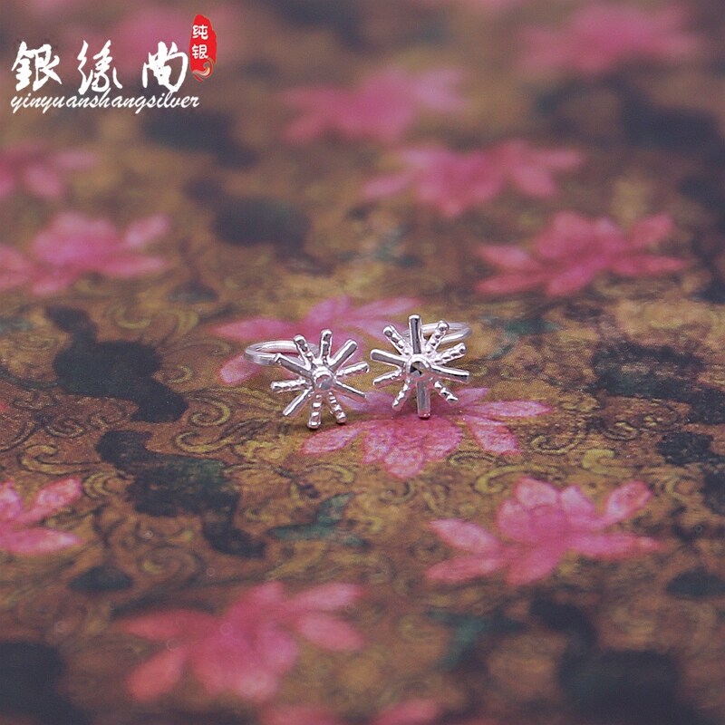 S990 pure silver sun descendant Song Hui qiao with sunflower flower ear needle female Korean simple hypoallergenic Japanese and Korean