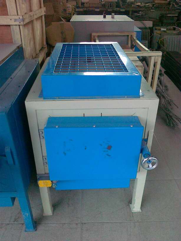 SX3-8-13 HTC resistance furnace Maver furnace 1350 degrees programming curve warming in 16 sections