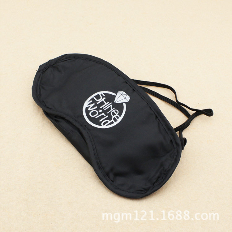 Shinee LOGO sign the perimeter of the blindfold