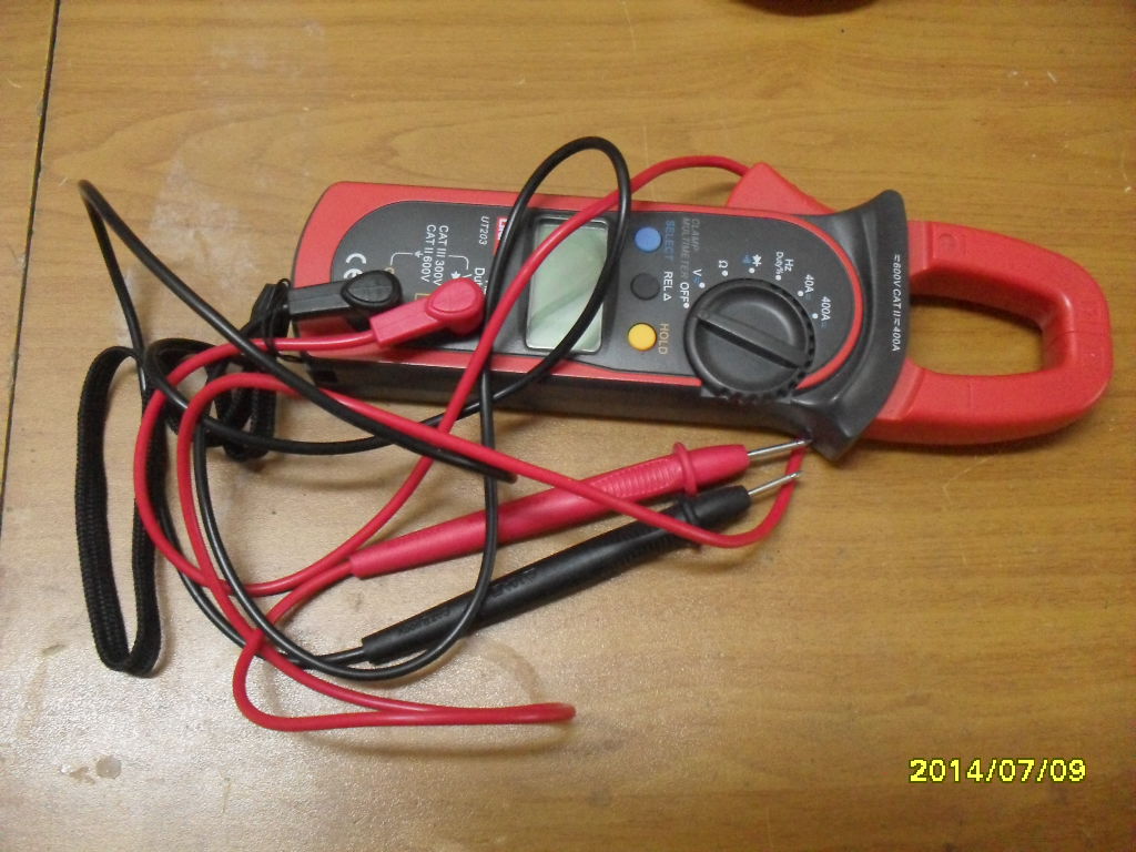 AC DC clamp table can measure 0 - 400A AC current AC current AC current resistance