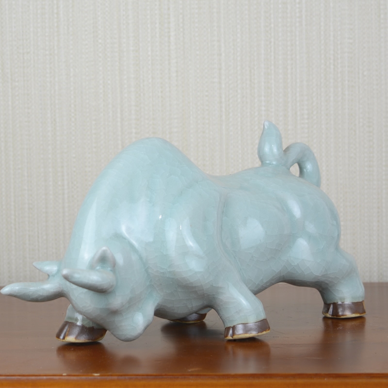 Jingdezhen ceramic ox furnishing articles home office TV ark, creative arts and crafts opening gifts decorations