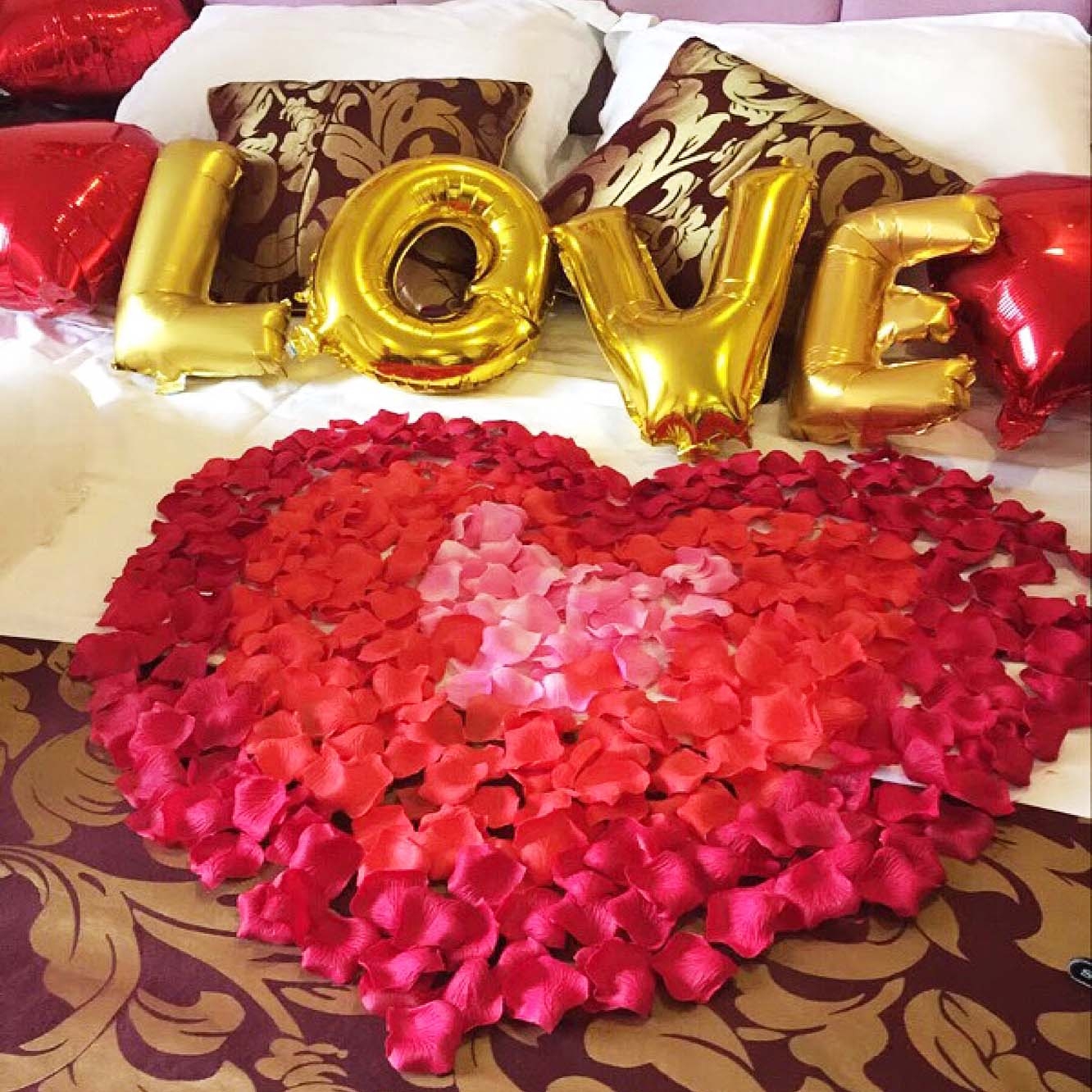 Rose petal simulation wedding supplies wedding room bridal chamber decoration wedding bed layout hand throw romantic simulation petal