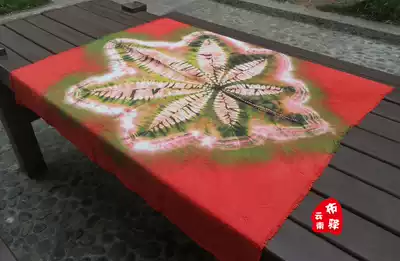 New Yunnan Dali handmade tie-dyed coffee table table table tablecloth red maple leaves (120times 120CM)