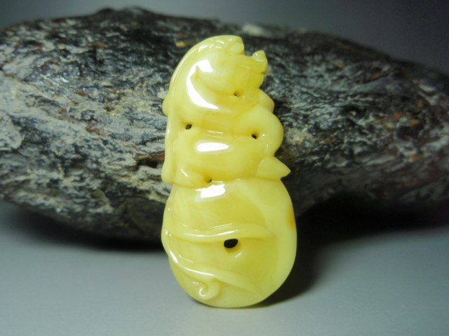 #34 Raw Mine Natural Honey Wax Ruiji Pending