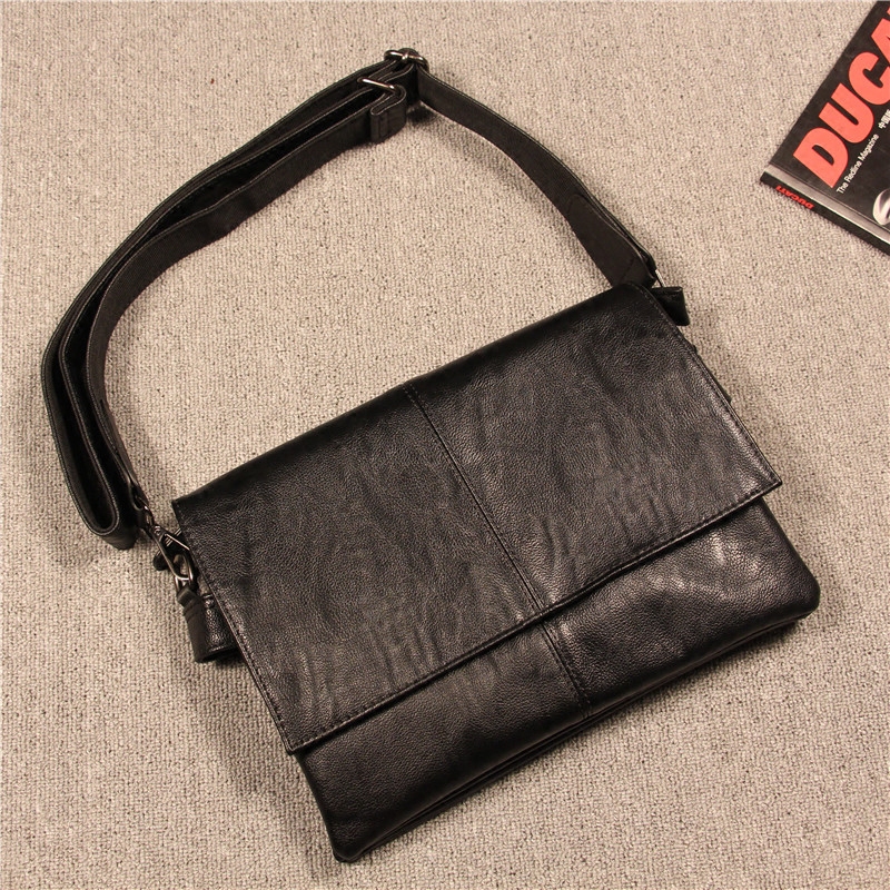 Boomer Bag wrapping minimalist envelope leather bag Multi-layer casual student Shoulder Bag 100 Hitch Satchel Locomotive Bag IPad Package