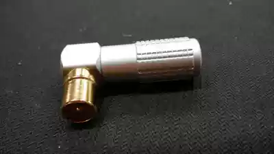 Cable TV connector pure copper 90 degree elbow High-definition RF plug TV connector welding plug