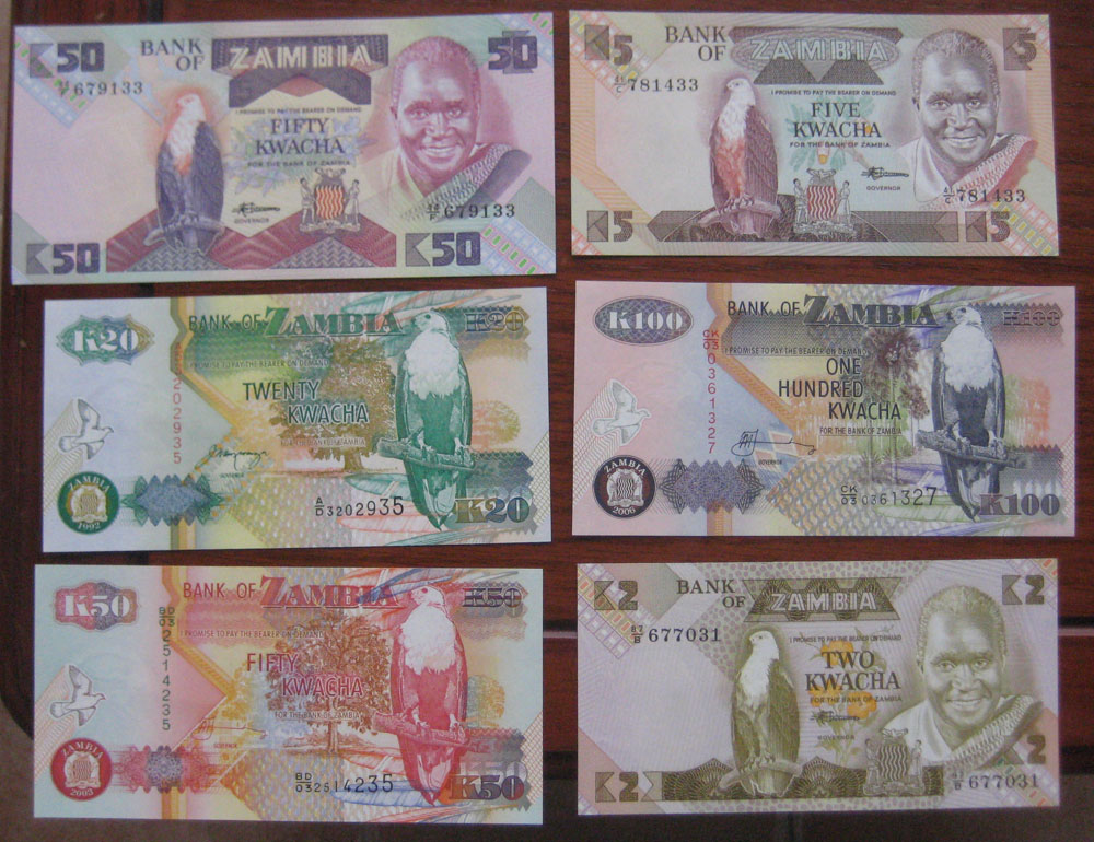 (Miscellaneous collection) 6 foreign banknotes numbered 201702106056