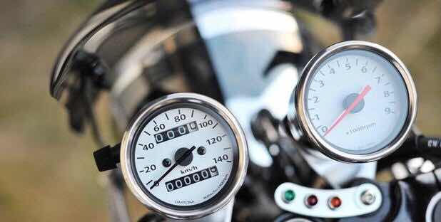 Retrofit LED retro-meter meter meter three-hole four-hole LED bracket table frame universal