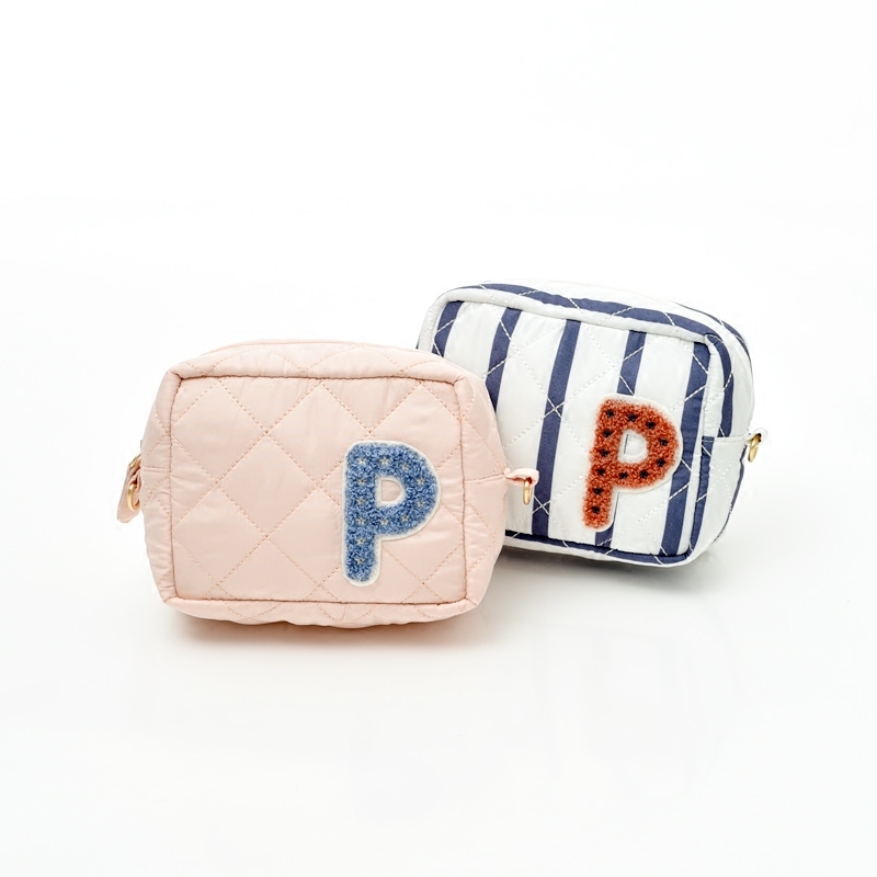 Delicate embroidery P word ice cream cuddly small square bag containing bag small size makeup bag