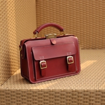 Horse Artisanal × MINI Organ Carry-on Bag Retro Dulles Bag Womens Edition Gold Briefcase Custom