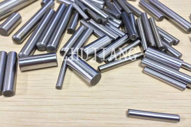 ຄວາມແມ່ນຍໍາສູງ bearing steel needle roller positioning pin cylindrical pin roller diameter 8mm minus half to 1 wire tolerance