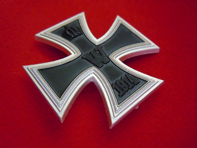 Brooch version of the Iron Cross of the Prussian Order of the Order of the First World War I Iron Cross 100
