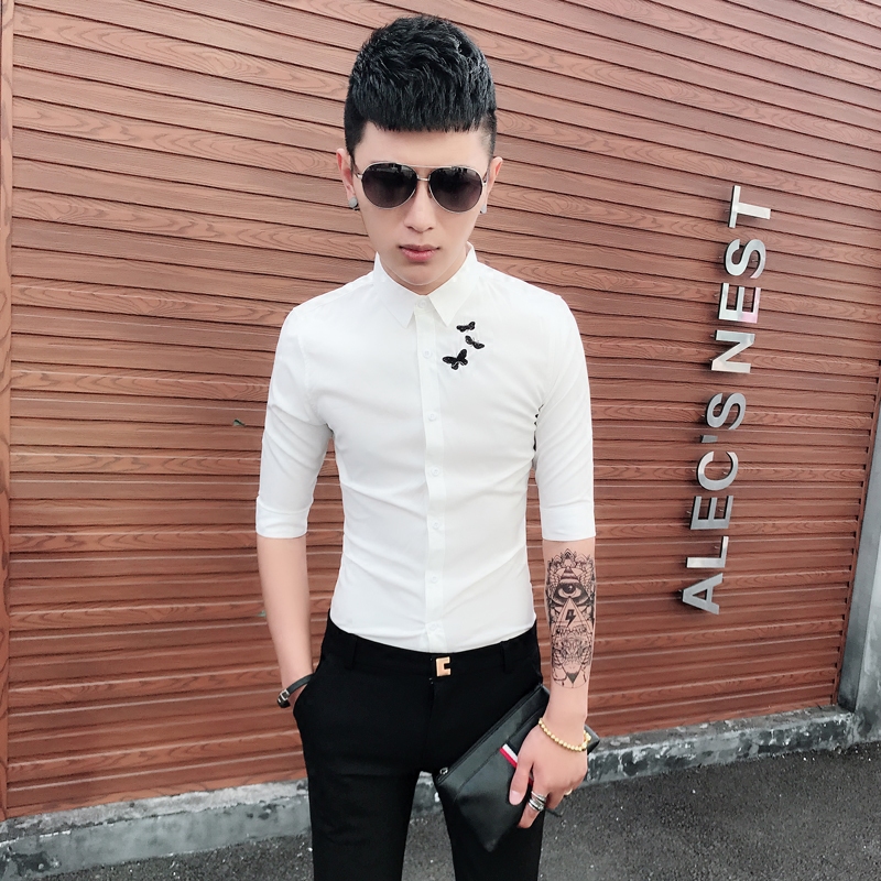 2021 new men's embroidered five-point sleeve shirt male handsome casual hair stylist five-point sleeve shirt slim youth trend