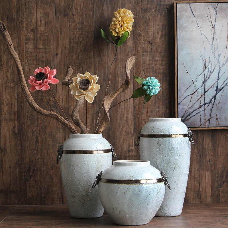 Coarse pottery vases, antique bronze, ceramic flower implement restoring ancient ways do old white glaze small pure and fresh and dry flower adornment flowers