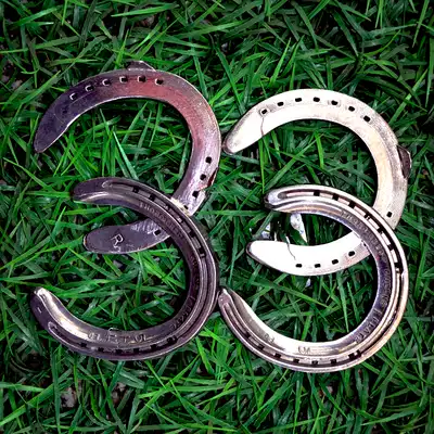 Imported aluminum alloy horseshoe speed horse racing horseshoe horseshoe horseshoe horseshoe horseshoe horseshoe Equestrian harness supplies