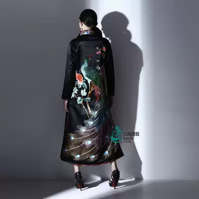 Cloud decoration totem original design women's outerwear Ethnic style hand-embroidered new embroidered color big phoenix outer coat