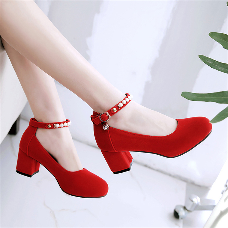 red shoes girl