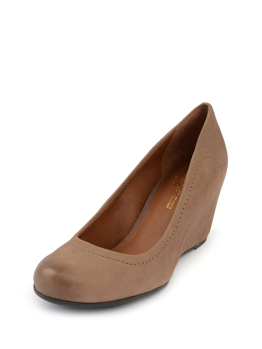 FRANCO SARTO|卡其色流线绗缝浅口坡跟鞋