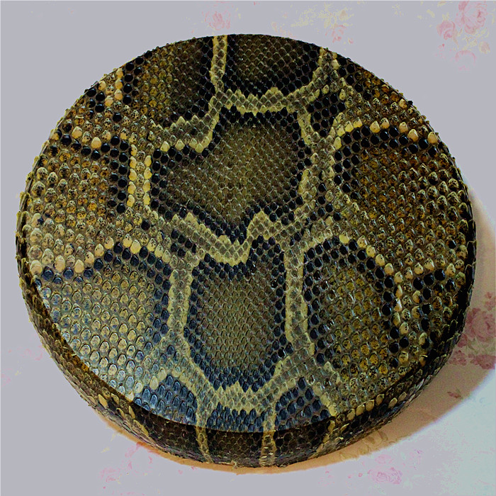 Xinjiang ethnic hand-made musical instrument python leather surface high-end hand drum platform professional performance props gift