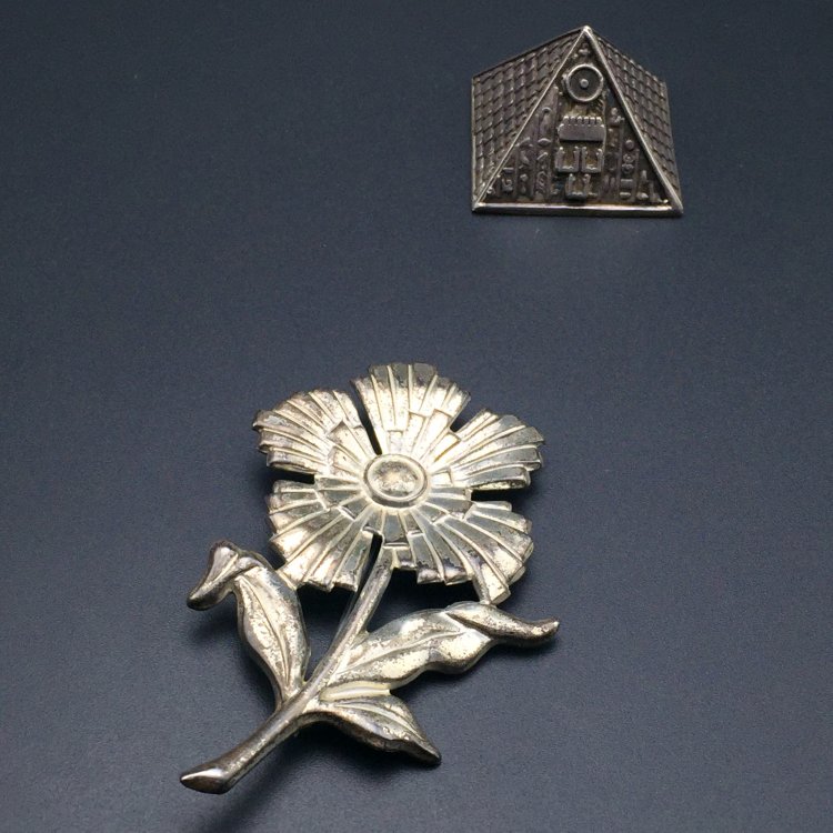 Vintage Western Retro Silver Decoration 1970s US Stereo Exquisite Yoshima 925 Pure Silver Label Brast Needs