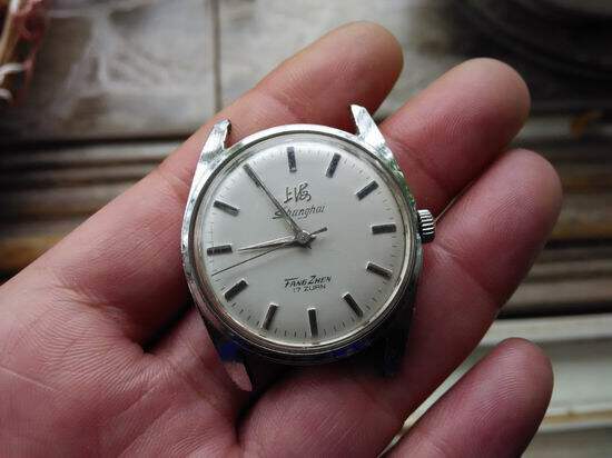 Shanghai brand watch 1110-301
