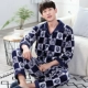 Nam giới mùa thu và mùa đông flannel đồ ngủ nhà dịch vụ nam dày áo khoác lông cừu san hô