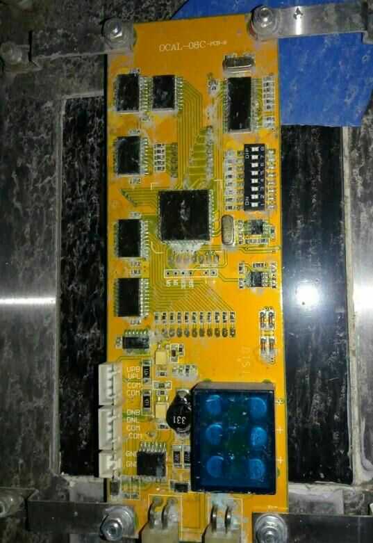 The new original elevator OCAL-08C-PCB-9 sedan display board is suitable for the Bollint elevator