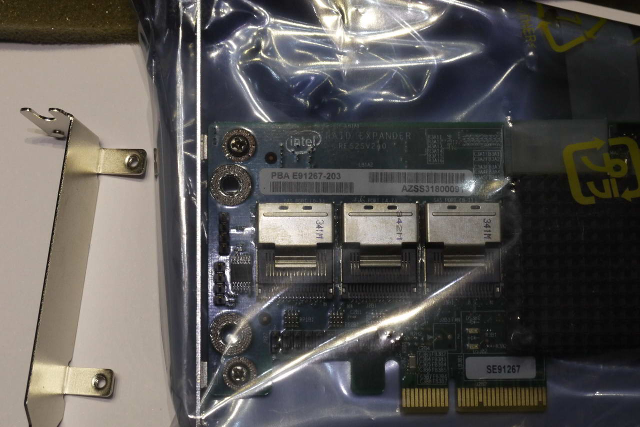 New Intel RES2SV240 RAID Expander 24-port SFF8087 Expansion Card