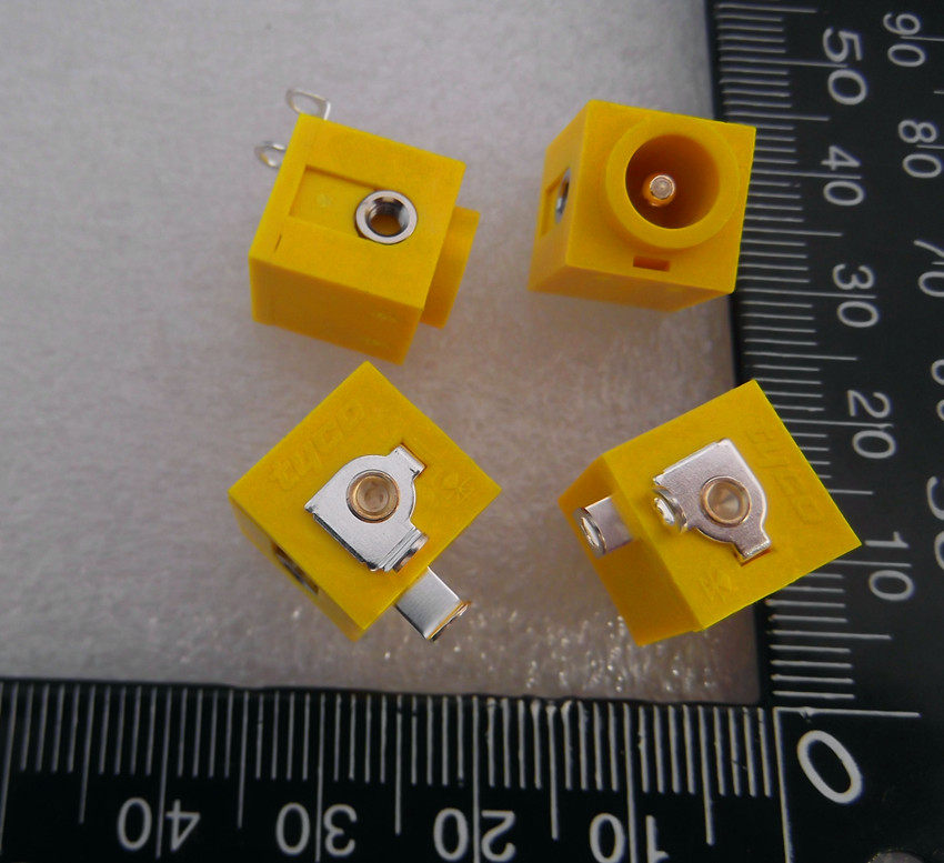 New original dress IBM T40 T41 T42 R52 T43 R52 connector IBM T4 R5 power connector