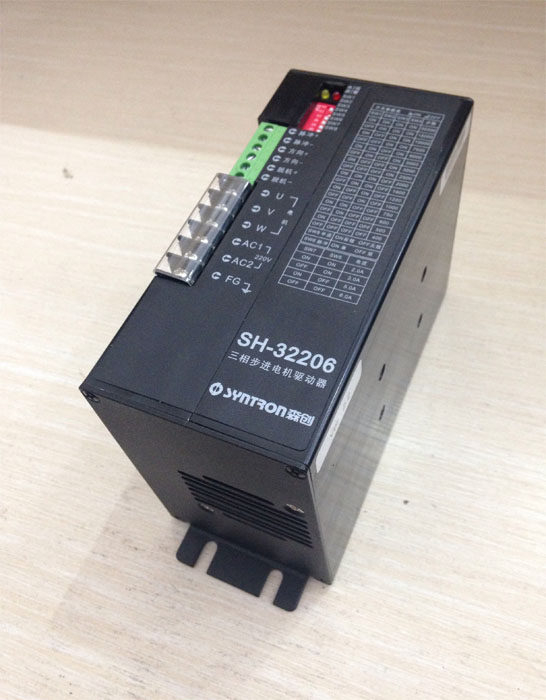 Brand new Sentron three-phase hybrid SH-32206 stepping drive in kind