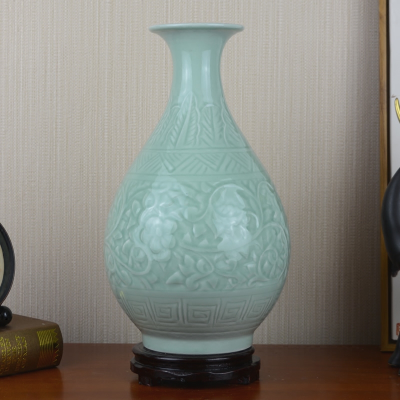 Jingdezhen ceramics celadon vase carving flower arrangement sitting room home pottery soft adornment restoring ancient ways furnishing articles