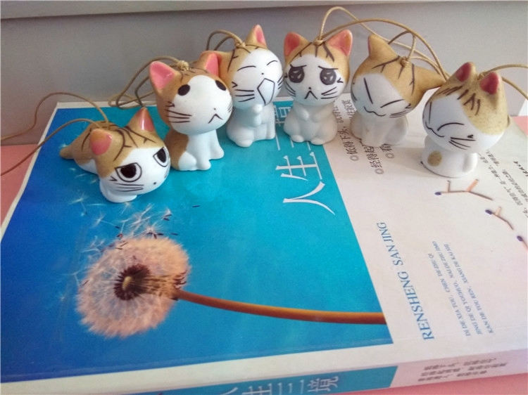 Simple modern hand painted cute kitten birthday gift bag pendant hanging Jingdezhen ceramic trinkets