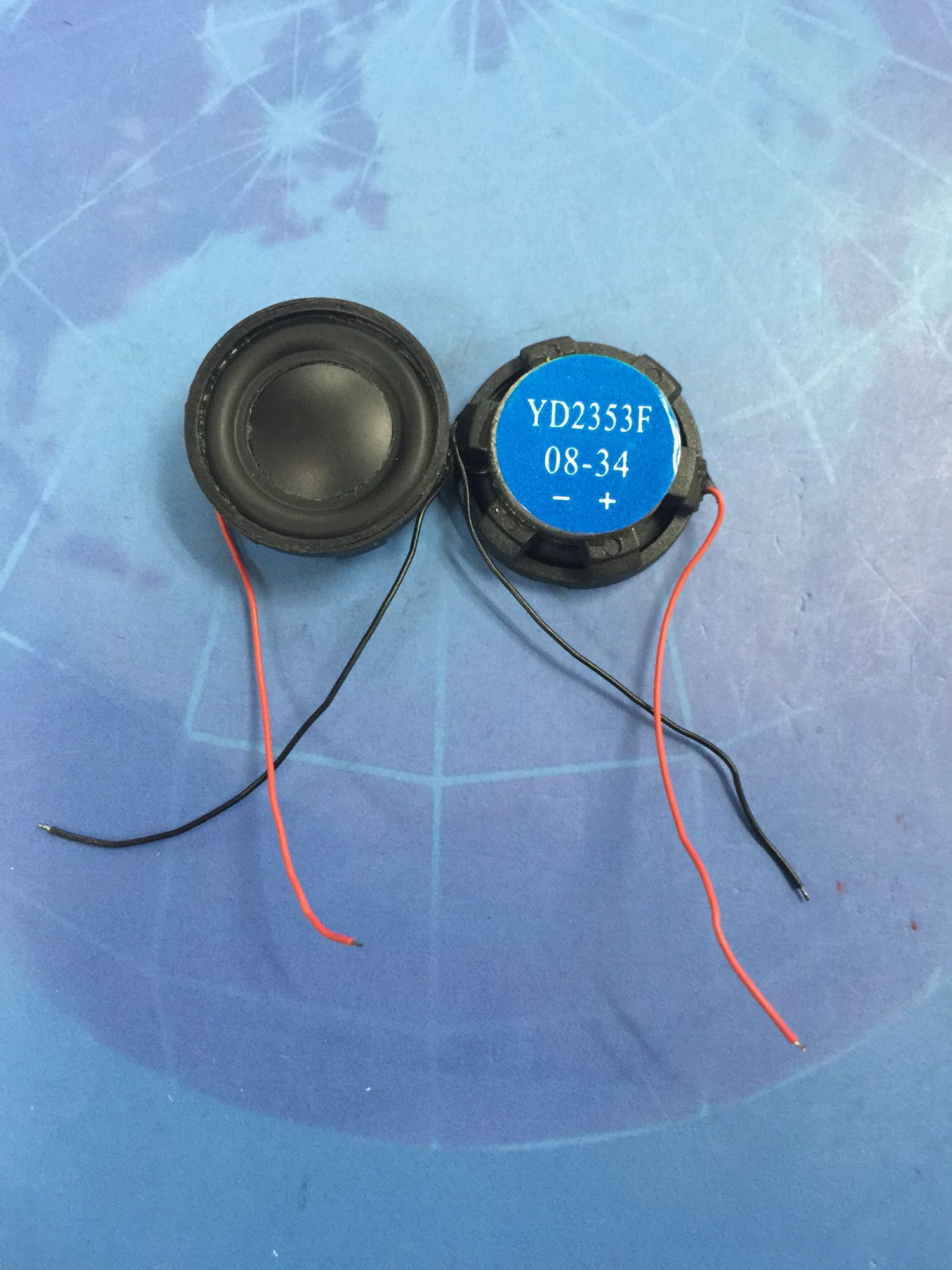 Diameter 23mm round reinforced magnetic 8 Euro R3 watt w8 Euro professional audio speaker 2 3CM full frequency speaker speaker
