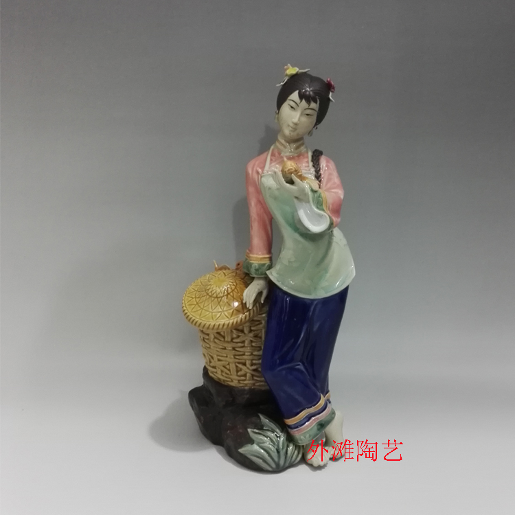 Antique and Antique Collection Jingdezhen Sculpture Porcelain Factory Cultural Revolution Porcelain Beauty Fishing Sculpture Decoration Home Collection